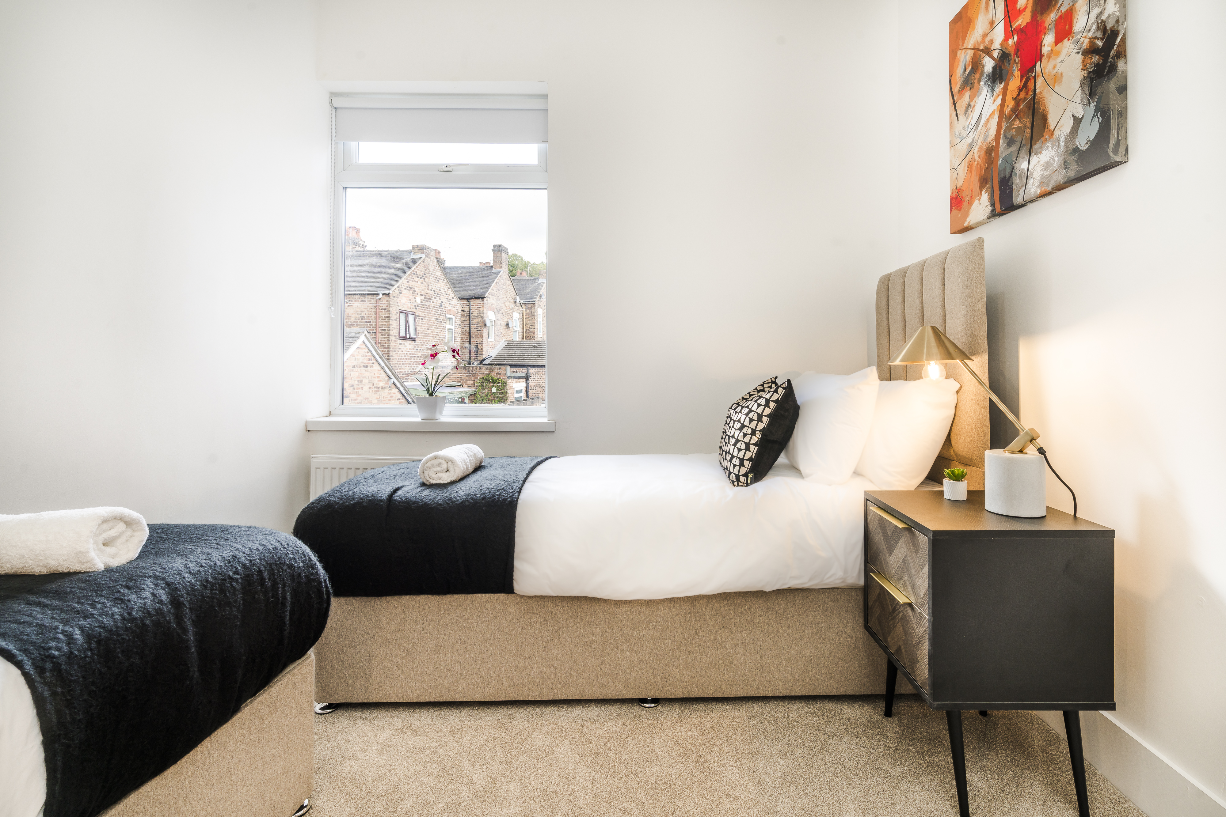 The Weaver property feature - contractor accommodation Newcastle-under-Lyme
